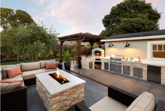 Things to Consider When Choosing an Outdoor Kitchen Countertop - Happy  Haute Home